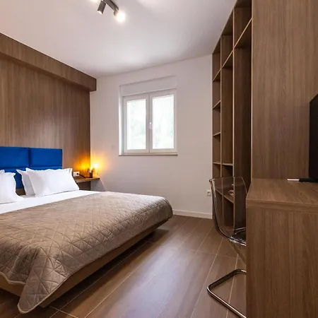 Apartment Petria Boutique Near Old Town *